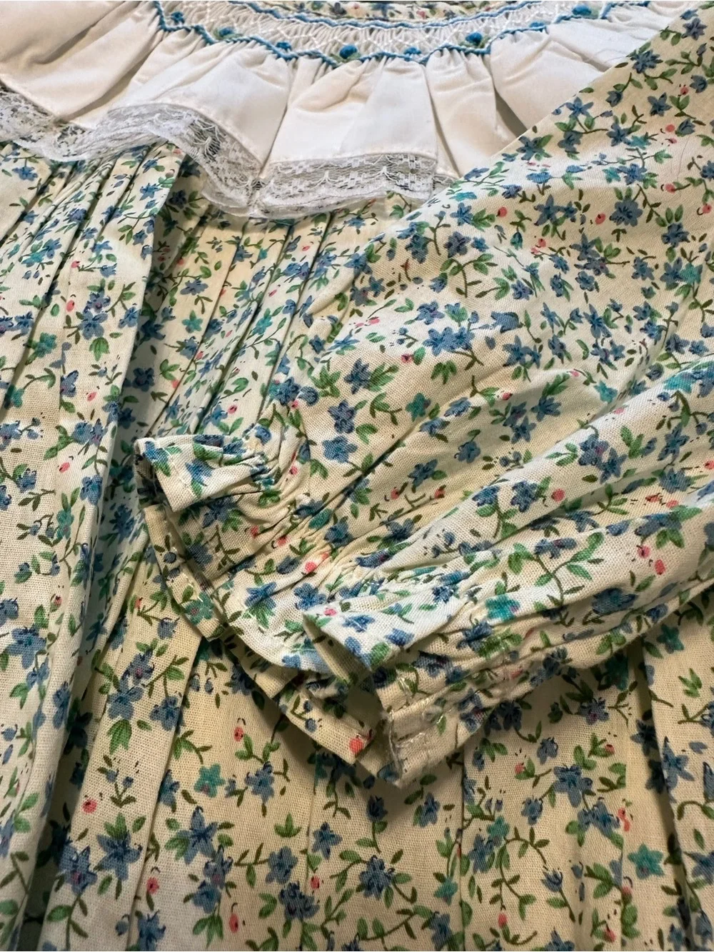 Girls' 4T Floral Smocked Collar Dress